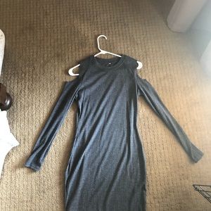 🎆 cold shoulder dress